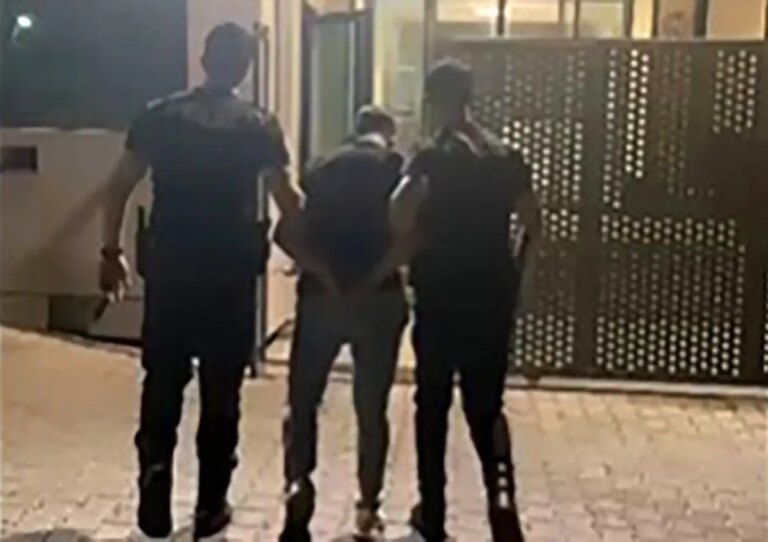 izmirde-10-yil-hapis-cezali-zanli-yakalandi-Q9n1rbEN.jpg