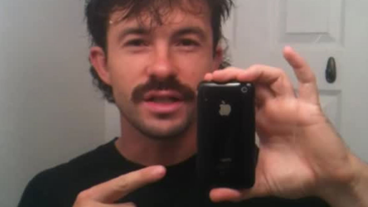 iPhone 3GS’ten iPhone 17’ye “geçen” adam, sosyal medyada viral oldu