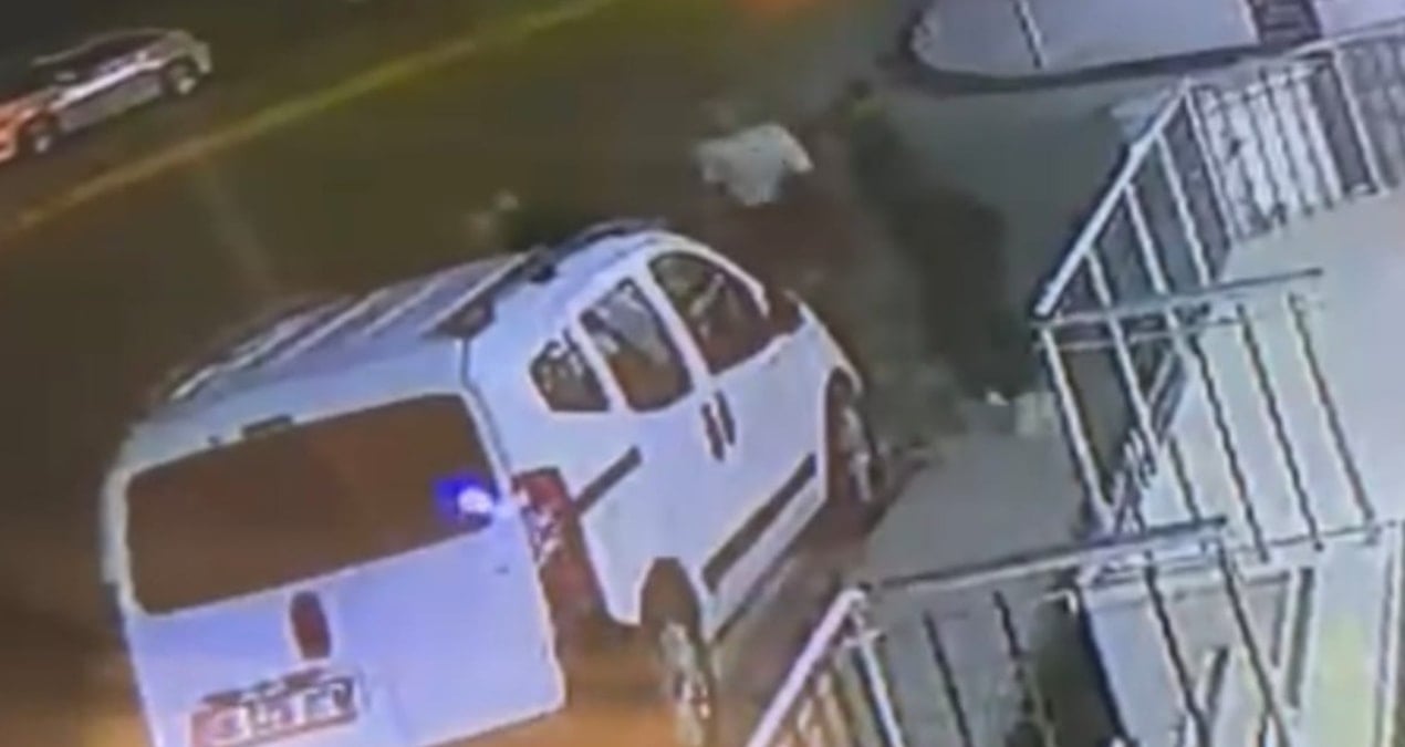 Sosyal medyada başlayan tartışma kanlı bitti: 10 bıçak darbesiyle yaralandı