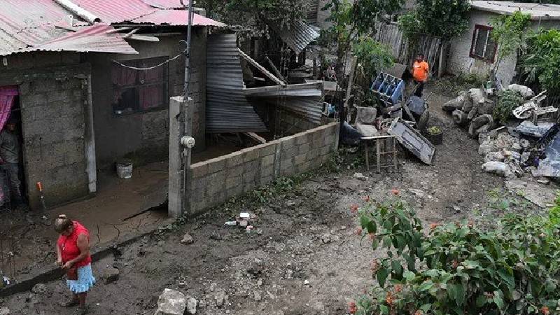 Meksika’da sel felaketi: 76 ölü