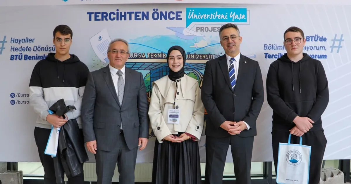Bursa’da ‘Tercihten Önce Üniversiteni Yaşa’ projesi başladı