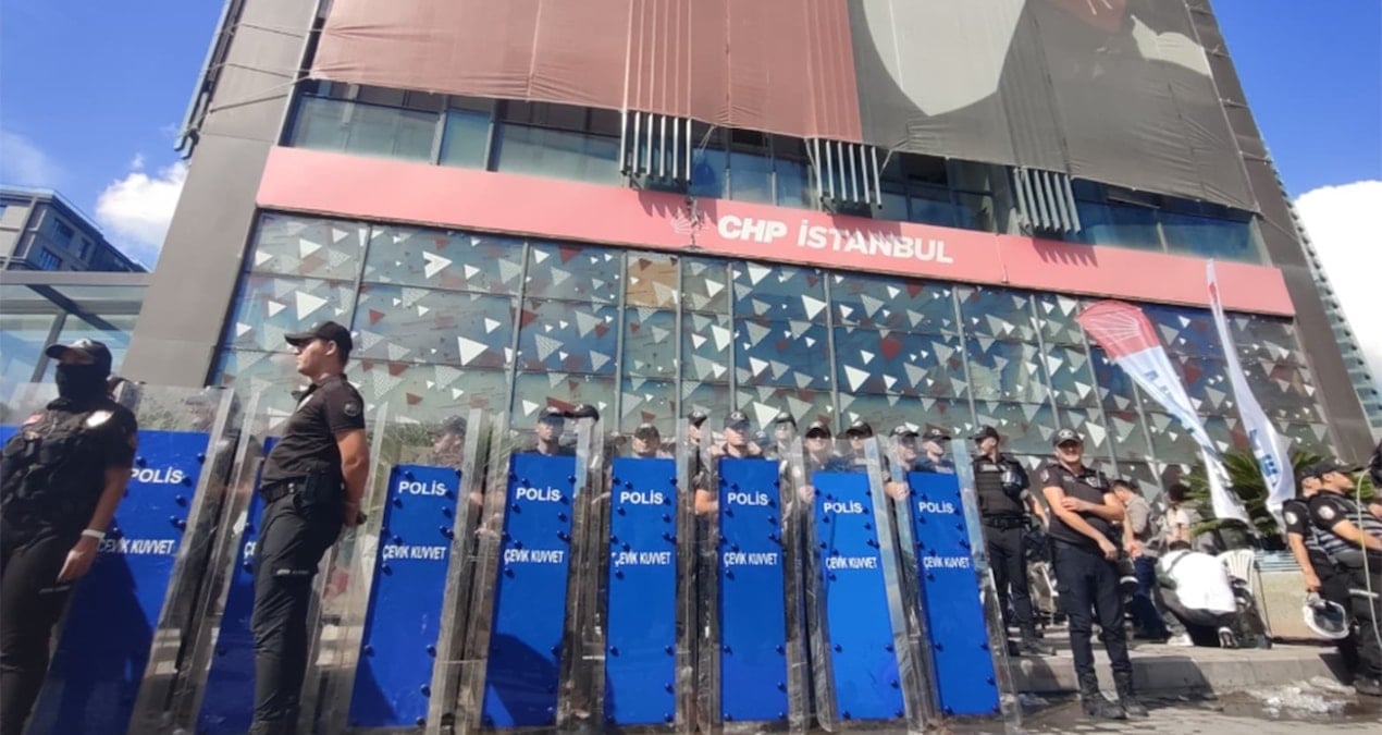 CHP’den Gürsel Tekin’in kullandığı odaların kirletildiği iddialarına yanıt