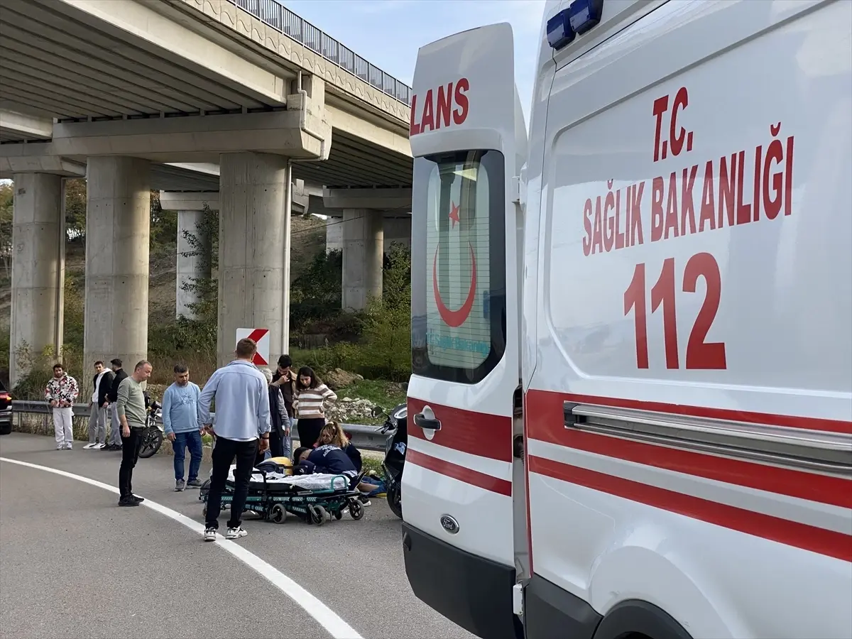 Gerze’de Motosiklet Kazası: 1 Yaralı