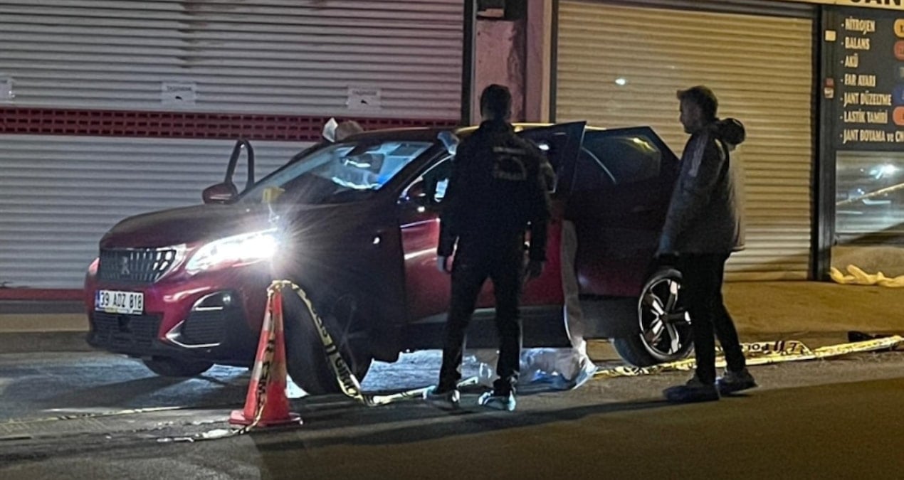 Otomobilde 2 kişiyi öldüren katil: Aynı gece 27 yaşındaki kadını da katletmiş!