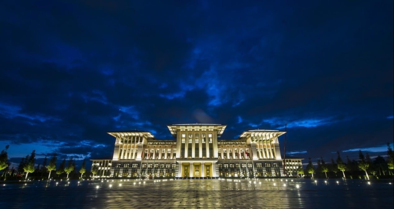 Saray musluğundan para akıyor