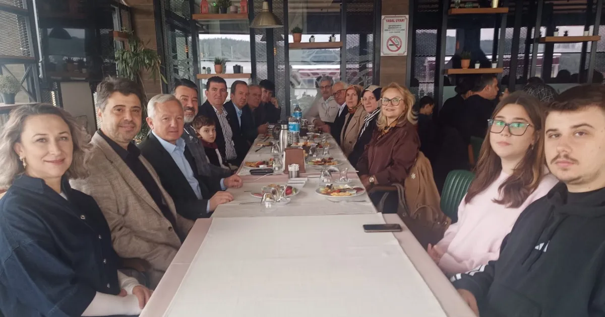 AK Parti Keşan İlçe Başkanlığı’ndan dayanışma kahvaltısı