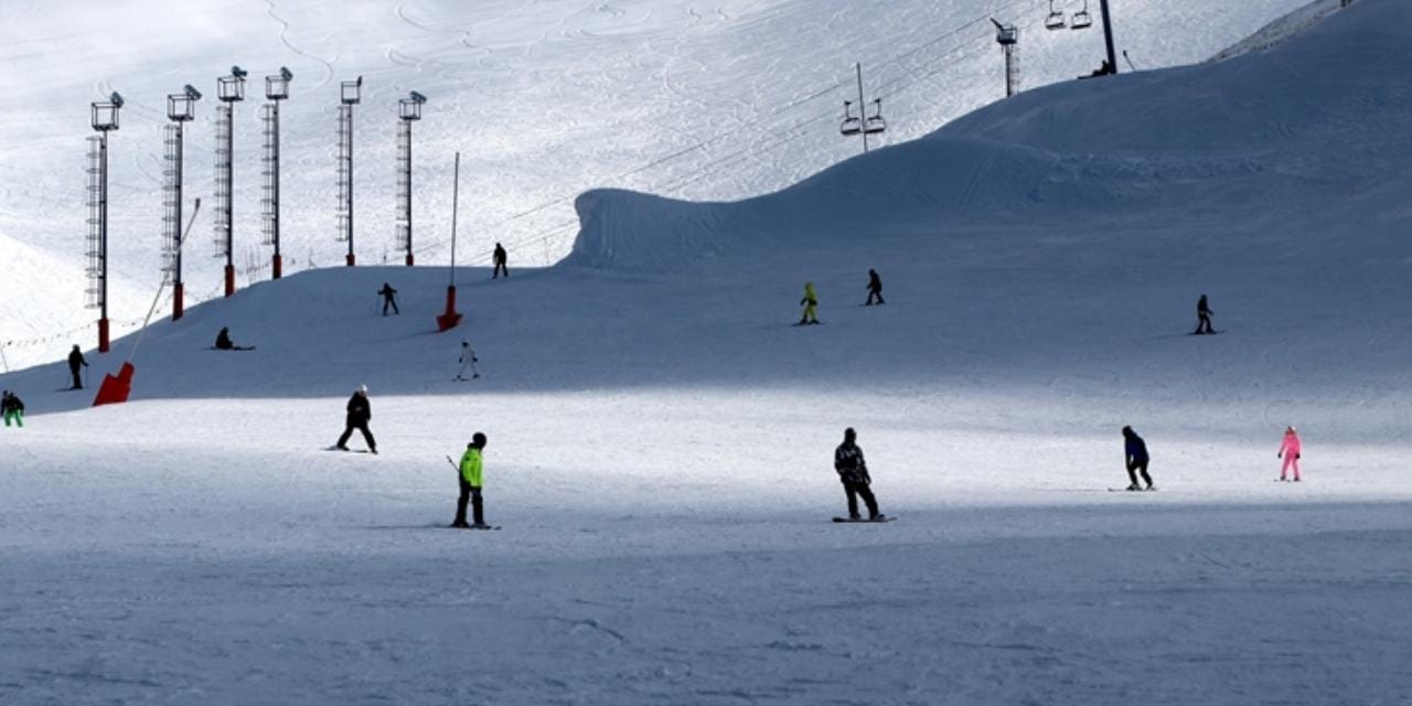 En kalını Palandöken’de ölçüldü! Tam tamına 55 santim