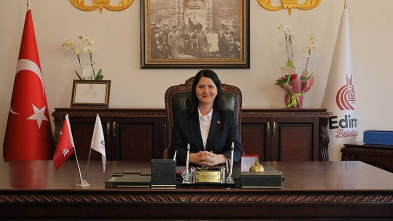 akpye-gececegi-iddia-edilmisti-chpli-belediye-baskani-filiz-gencandan-sert-yanit-UNS1RJtr