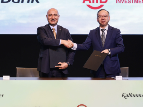 Vakifbanktan 300 milyon dolarlik enerji ve donusum finansmani hamlesi BFQrVUZc